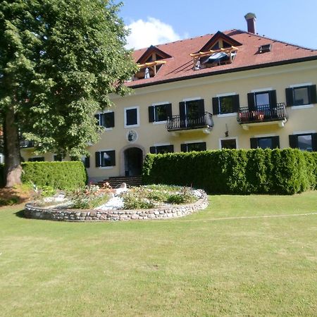 Garten- & Loggia-Appartement Herrenhaus Dellach im Drautal Kültér fotó