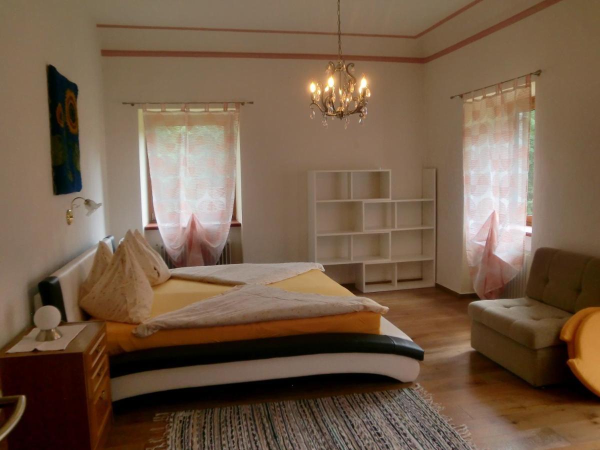 Garten- & Loggia-Appartement Herrenhaus Dellach im Drautal Kültér fotó