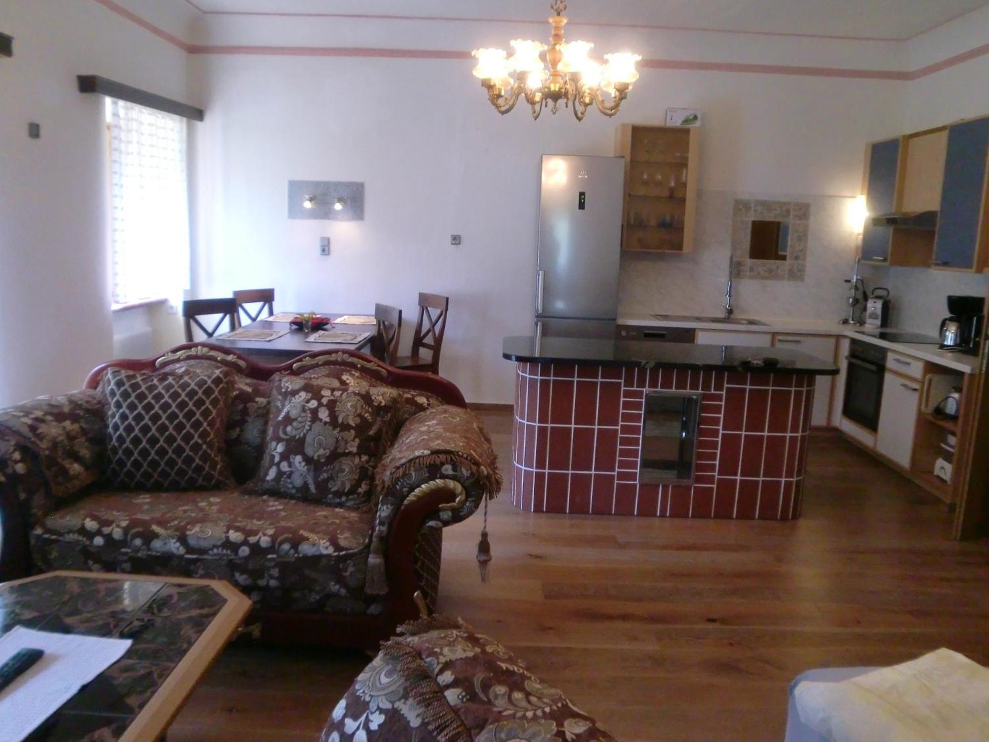 Garten- & Loggia-Appartement Herrenhaus Dellach im Drautal Kültér fotó