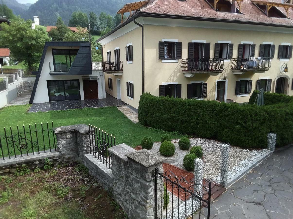Garten- & Loggia-Appartement Herrenhaus Dellach im Drautal Kültér fotó