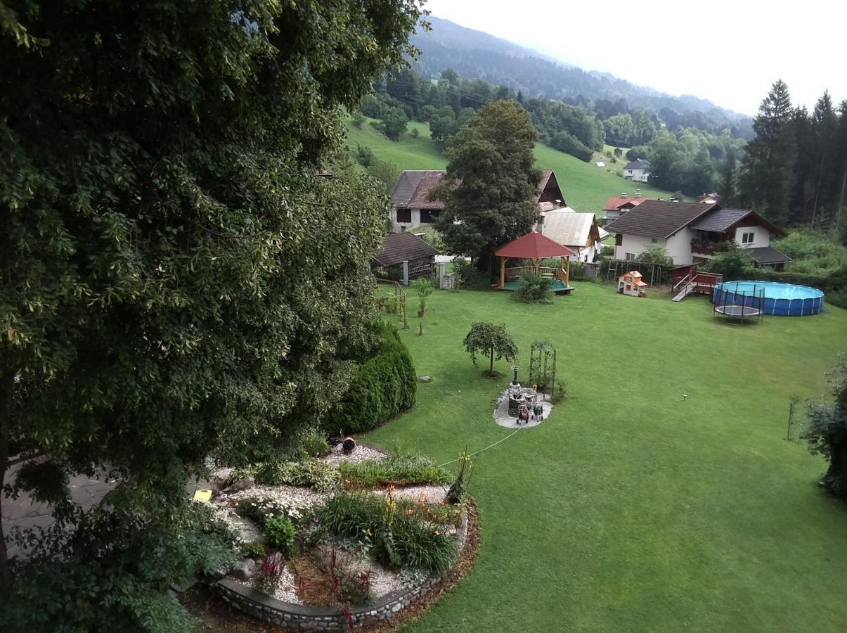 Garten- & Loggia-Appartement Herrenhaus Dellach im Drautal Kültér fotó
